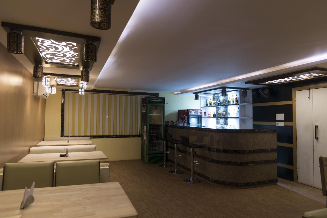 Rajhans Hotel & Resort Phalta Oda fotoğraf