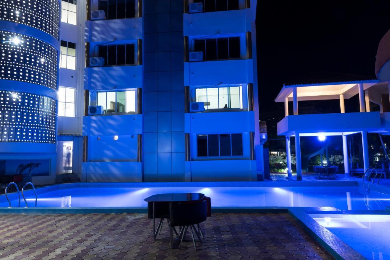 Rajhans Hotel & Resort Phalta Oda fotoğraf